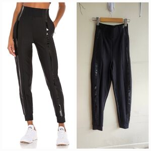 Ultracor Essential Pavo Jogger, High Rise, EUC, Small